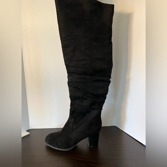 JOURNEE COLLECTIONS WOMENS TALL BOOT SIZE 11 NEW - Picture 1 of 8